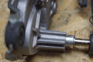 МОТОР ЗАДНЕГО СТЕКЛООЧИСТИТЕЛЯ KIA SOUL I 98700-2K000