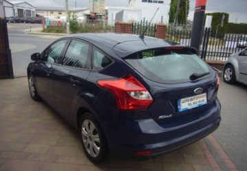 Ford Focus III Hatchback 5d facelifting 1.6 Ti-VCT 105KM 2014 Ford Focus Ford Focus III Salon PL 1.6 Benzyna 105KM, zdjęcie 8