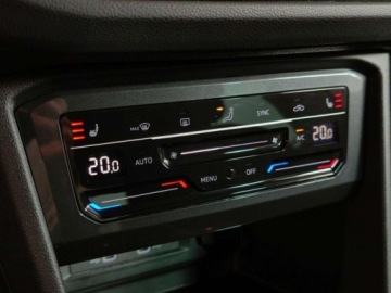 Volkswagen Tiguan II SUV Facelifting 2.0 TDI 150KM 2022 Volkswagen Tiguan Elegance 2.0 TDI 150KM DSG Salon PL Matrix Pakiet ser, zdjęcie 15