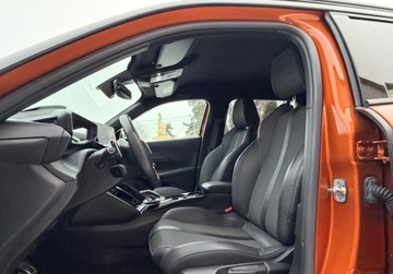 Peugeot 2008 II SUV 1.2 PureTech 130KM 2021 Peugeot 2008 1.2 Benzyna 130KM, zdjęcie 13