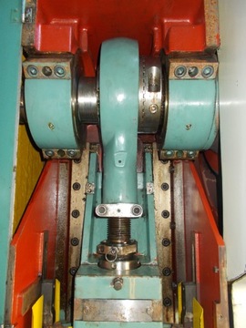 Эксцентриковый пресс SMERAL LEN 40C