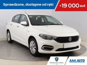 Fiat Tipo II Sedan 1.4 95KM 2017 Fiat Tipo 1.4 16V, Salon Polska, Serwis ASO, Klima