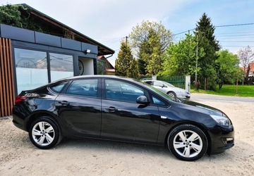 Opel Astra J Sedan 1.4 Turbo ECOTEC 140KM 2013 Opel Astra BENZYNA nawigacja SEDAN super okazja POLECAMY 1.4, zdjęcie 10