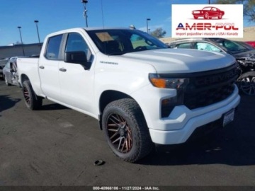 Chevrolet Silverado II 2022 Chevrolet Silverado 2022r., 4x4, 2.7L 2.7 Benzyna 310KM