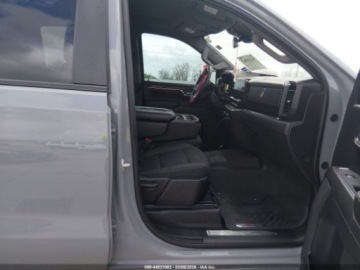 Chevrolet Silverado II 2024 Chevrolet Silverado 1500 Short Bed Lt Trail Boss 2024 2.7 Benzyna 310KM, zdjęcie 9