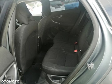 Volvo V40 II Hatchback 2.0 T2 DRIVE-E 122KM 2016 Volvo V40 II 2.0 T2 2,0 POLIFT, bezwypadkowy, zdjęcie 14