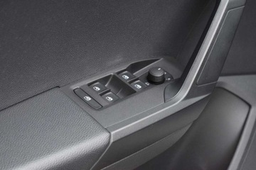 Seat Arona Crossover Facelifting 1.0 TSI 110KM 2022 Seat Arona SalonPL 110KM TSI Style PAKIETY: ComfortSpringZimowy VAT23, zdjęcie 29
