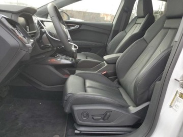 Audi Q4 2024 Audi Q4 e-tron 2024 AUDI Q4 E-TRON SPORTBACK PREMIUM Elektryczny 295KM, zdjęcie 7