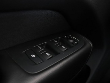 Volvo XC60 II 2020 Volvo XC 60 Momentum B4(mHEV) automat AWD navi, zdjęcie 33