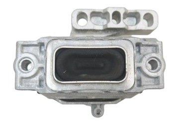AUDI TT 8J UCHYCENÍ ULOŽENÍ MOTORU KPL. VELMI DOBRÝ