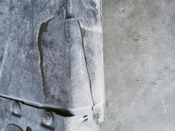 КРЫШКА ШАССИ AUDI A4 B6 ПРАВАЯ 8E0825208C