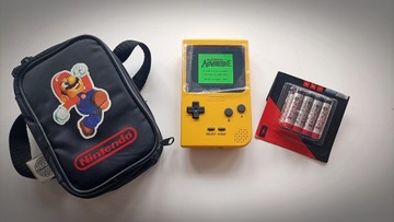 Game Boy Pocket PODŚWIETLENIE EKRANU + Futerał Mario Nintendo + 8 x AAA