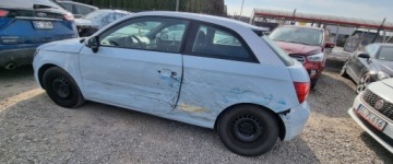 Audi A1 I Hatchback 3d 1.2 TFSI 86KM 2012 Audi A1 3-drzwiowe 2012r, 1.2 Benzyna. Lekko uszkodzony lewy bok. Jezdzi., zdjęcie 19