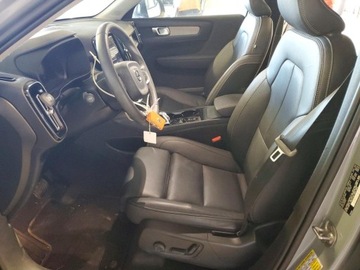 Volvo XC40 2024 Volvo XC 40 Plus 2024 2.0 Benzyna 194KM, zdjęcie 6