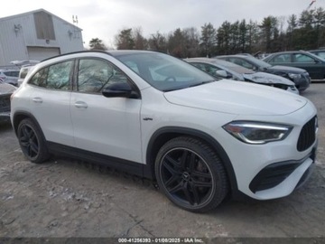 Mercedes GLA II 2022 Mercedes-Benz GLA amg 35, 2022r., 4x4, 2.0L 2.0 Benzyna 302KM, zdjęcie 4