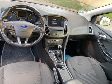 Ford Focus III Kombi Facelifting 1.0 EcoBoost 125KM 2014 navi alu 17&#039; PDC P+T climatronic, zdjęcie 22