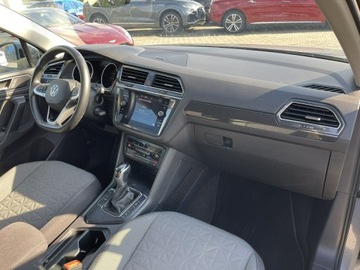 Volkswagen Tiguan II SUV Facelifting 2.0 TDI 150KM 2021 Volkswagen Tiguan Automat Klimatronik Parktronik, zdjęcie 10
