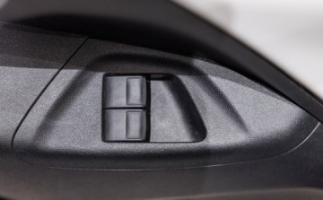 Toyota Aygo II Hatchback 5d 1.0 VVT-i 69KM 2017 Toyota Aygo 1.0 VVT-i X-play EU6 Benzyna 69KM, zdjęcie 20