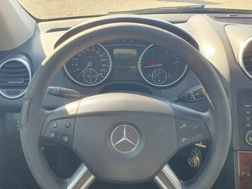 Mercedes Klasa M W164 Off-roader 3.0 V6 (320 CDI) 224KM 2007 Mercedes ML 320 3.0cdi V6 4Matic Bez Pneumatyki, zdjęcie 29