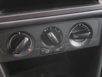 Volkswagen Polo V Hatchback 5d 1.2 60KM 2013 VW Polo 1.2 12V, Salon Polska, Klima, zdjęcie 11