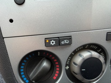 Opel Corsa D Hatchback 1.2 Twinport ECOTEC 85KM 2011 Opel Corsa TYLKO 114tyś 1WŁAŚCICIEL 1.2 ESSENTIA 2011 Lift 5D Ideał ZADBANA, zdjęcie 11