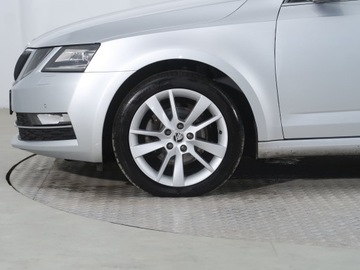 Skoda Octavia III Kombi Facelifting 2.0 TDI 150KM 2020 Skoda Octavia 2.0 TDI, Salon Polska, zdjęcie 12