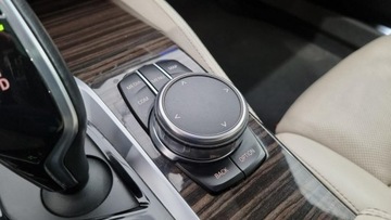 BMW Seria 5 G30-G31 Limuzyna 550i 462KM 2017 BMW M550i Xdrive krajowy MAX opcja, bezwypadkowy, zdjęcie 26