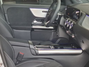 Mercedes GLA II Off-roader Facelifting 1.3 200 163KM 2026 MERCEDES-BENZ GLA 200 AMG Line Suv 1.3 (163KM) 2026, zdjęcie 6