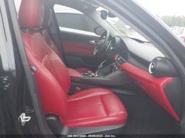 Alfa Romeo Giulia II 2017 Alfa Romeo Giulia 2017 Alfa Romeo Giulia AWD Benzyna 280KM, zdjęcie 11