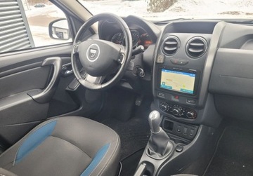Dacia Duster I SUV Facelifting 1.6 SCe 114KM 2015 Dacia Duster 1.6 benzynaPrzeglad, ubezpieczeniedo listopada Model 2016., zdjęcie 11