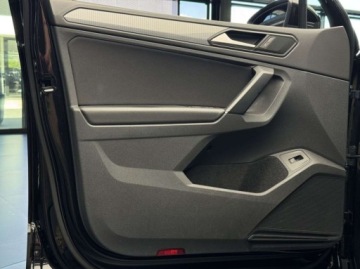 Volkswagen Tiguan II SUV Facelifting 1.5 TSI 150KM 2022 Volkswagen Tiguan Life Asystent parkowania CarPlay Android Auto Podgrz, zdjęcie 4