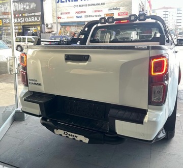 Кузов Isuzu D-Max Combat + светодиодные фонари