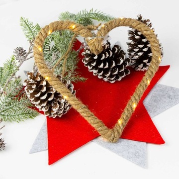 ZAWIESZKA LED OZDOBA ŚWIĄTECZNA NA OKNO SERCE