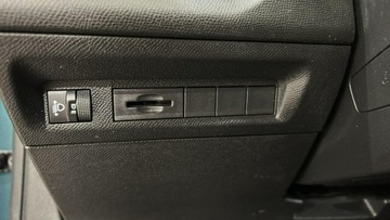 Peugeot 308 III SW 1.5 BlueHDi 130KM 2024 Peugeot 308 1.5 Blue HDI Allure S&amp;S EAT8 Kombi, zdjęcie 24