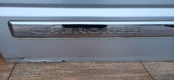 JEEP CHEROKEE LIBERTY KK 07-12 LISTWA DRZWI LEWY PRZÓD