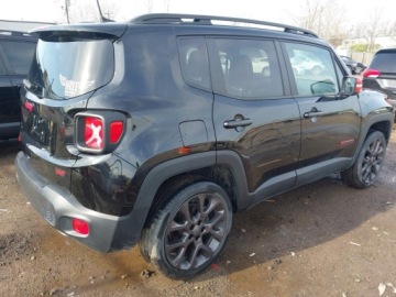 Jeep Renegade 2023 Jeep Renegade 2023 JEEP RENEGADE (RED) EDITION 4X4 1.3 Benzyna 177KM, zdjęcie 6