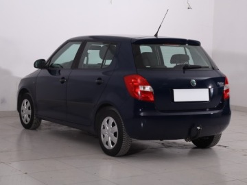 Skoda Fabia II Hatchback Facelifting 1.2 HTP 70KM 2011 Skoda Fabia 1.2 12V, GAZ, Klima, zdjęcie 3