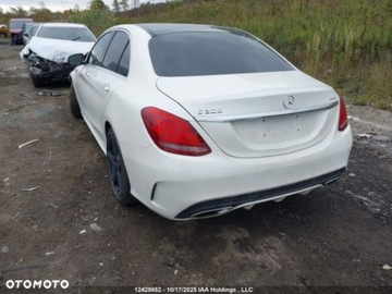 Mercedes Klasa C W205 2016 Mercedes-Benz Klasa C Mercedes-Benz Klasa C 160 9G-TRONIC AMG Line 1.5, zdjęcie 4