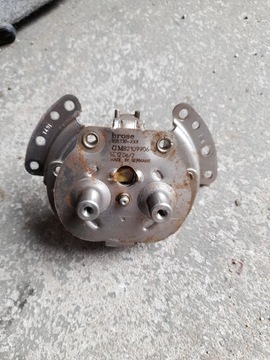 OPEL ASTRA H 04-14R. MECHANIZMUS REGULACE ZVEDÁNÍ SEDADLA ZVEDÁK 82109906