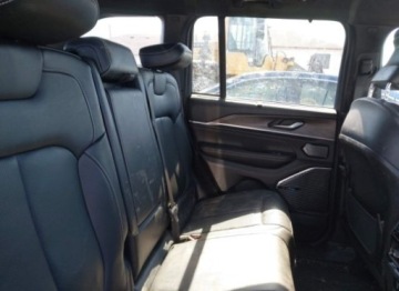 Jeep Grand Cherokee V 2023 Jeep Grand Cherokee 2023r., Overland, 4x4, od ubezpieczalni 3.6 Benzyna, zdjęcie 11