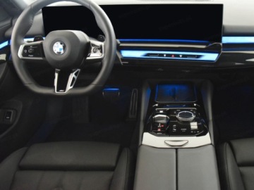 BMW Seria 5 G90-91 Touring 2.0 520d 197KM 2025 BMW Seria 5 520d xDrive Sport Sedan 2.0 (197KM) 2025, zdjęcie 7