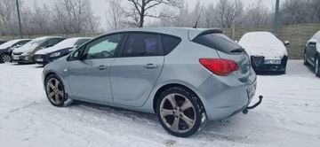 Opel Astra J Hatchback 5d 1.7 CDTI ECOTEC 110KM 2010 Opel Astra Jeden Właściciel Zarejestrowany 1.7, zdjęcie 5