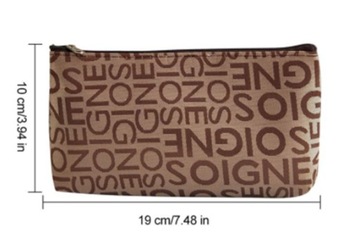 Маленькая женская косметичка для сумочки.