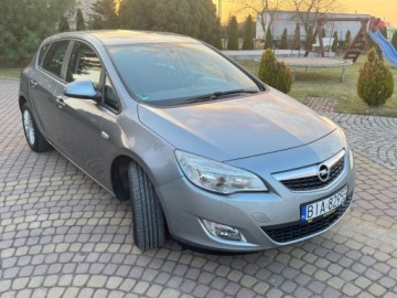 Opel Astra J Hatchback 5d 1.4 Twinport ECOTEC 100KM 2011 Opel Astra 1.4 100KM Klima 1-reka Tablet Carplay Gotowy do jazdy PL, zdjęcie 15