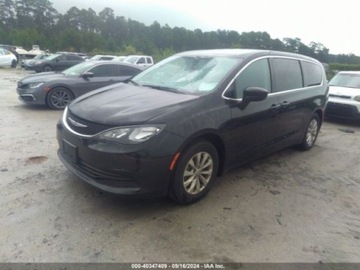 Chrysler Pacifica II 2017 Chrysler Pacifica 2017 Chrysler Pacifica Touring FWD 3.6 Benzyna 287KM, zdjęcie 1