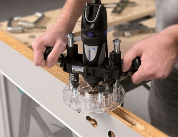 Набор из 7 фрез 660 DREMEL в деревянном футляре.