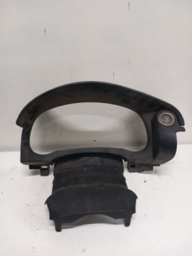 RAMKA LICZNIKA Z PRZYCISKIEM START/STOP Lexus IS