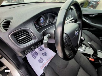 Volvo V40 II Hatchback 2.0 T2 DRIVE-E 122KM 2015 Volvo V40 Zarejestrowane,KAMERA, bardzo ladne, GWARANCJA 2.0 Benzyna, zdjęcie 27