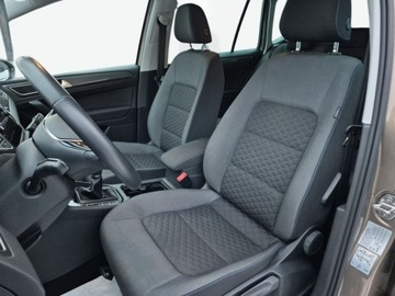 Volkswagen Golf Sportsvan Sportsvan Facelifting 1.0 TSI 110KM 2018 Volkswagen Golf Sportsvan Kamera Zadbany Maly przebieg Benzyna 110KM, zdjęcie 10