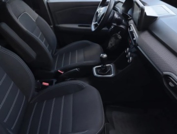 Dacia Jogger 1.0 TCe 110KM 2022 Dacia Jogger 1.0 TCe, Salon Polska, Serwis ASO, zdjęcie 8
